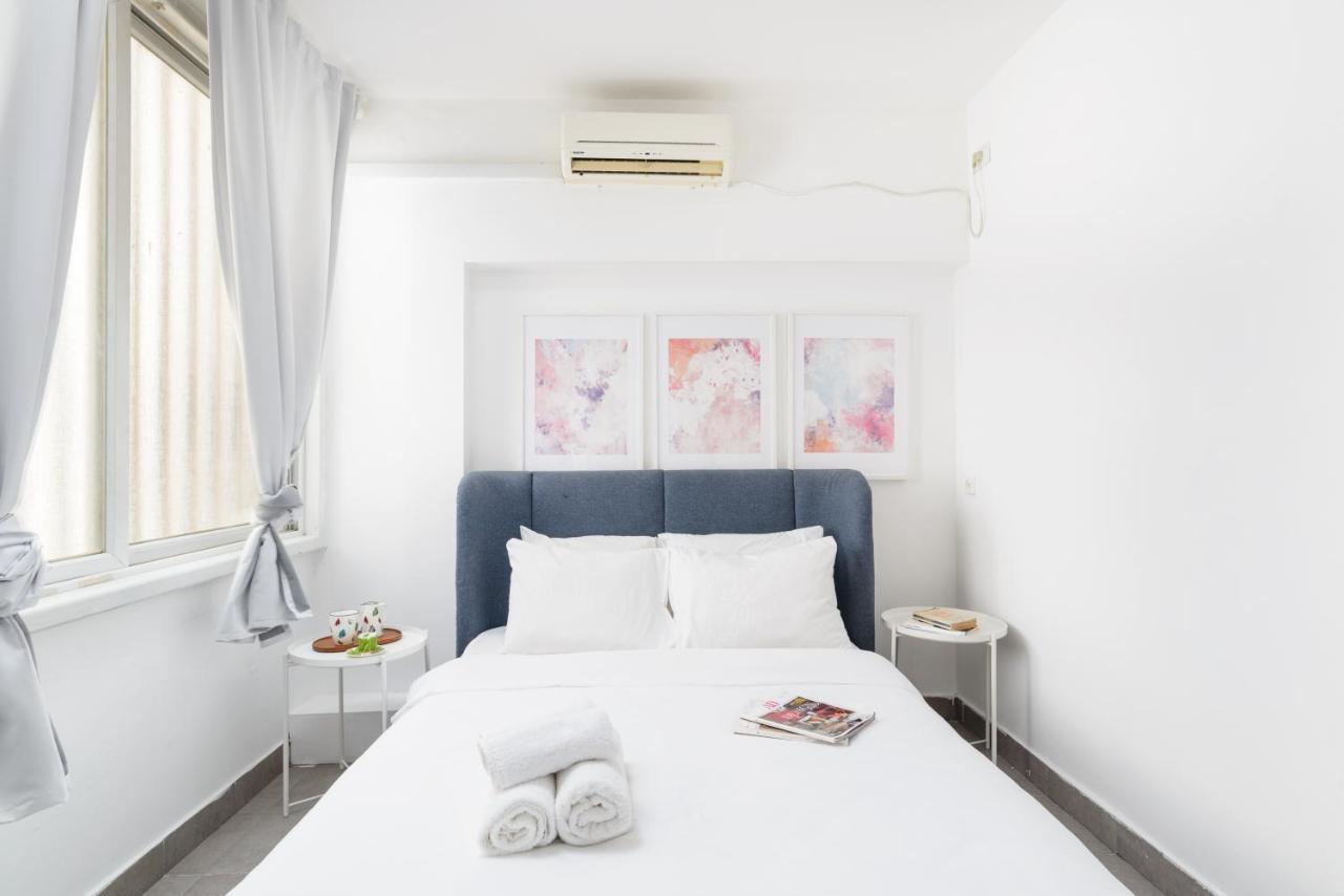 Sea View 2 Bedroom Apartment With Bomb Shelter Тел Авив Екстериор снимка
