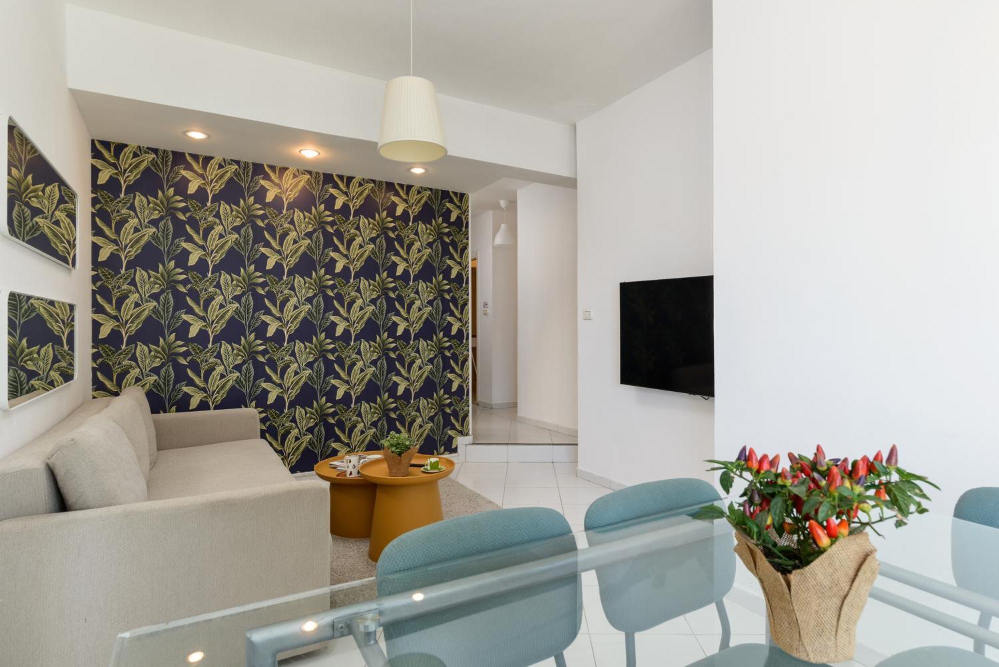 Sea View 2 Bedroom Apartment With Bomb Shelter Тел Авив Екстериор снимка